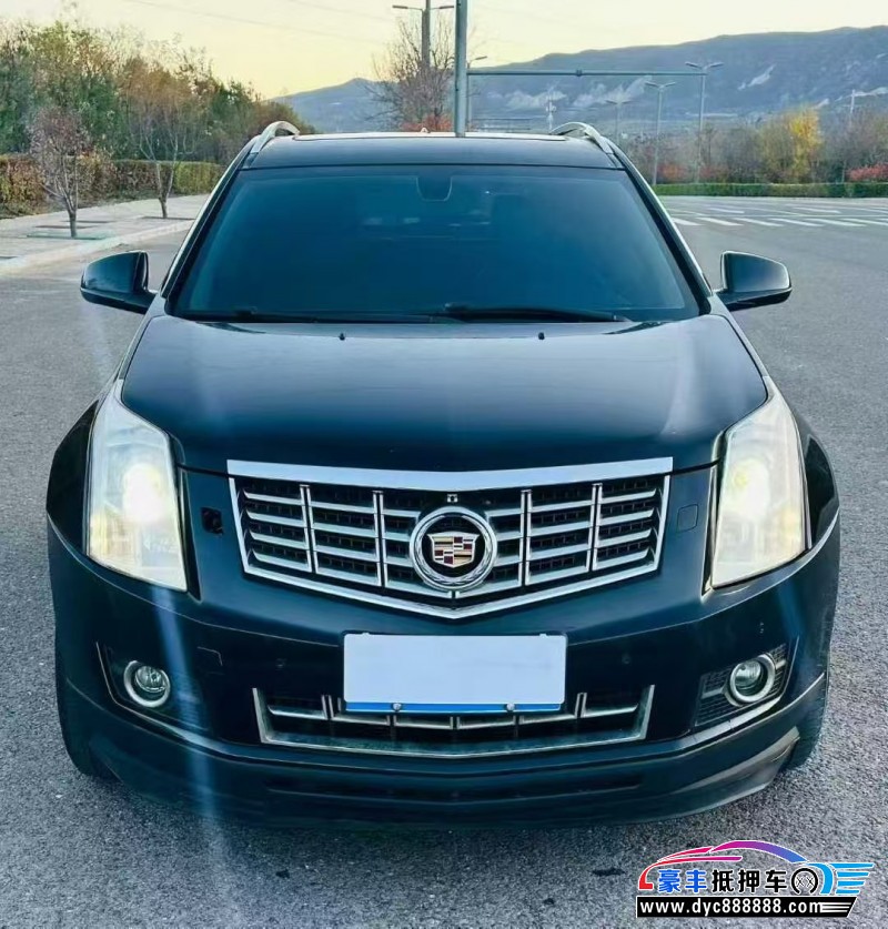 抵押车出售14年凯迪拉克SRX轿车