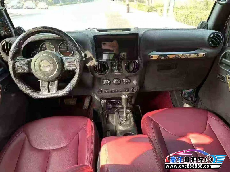 15年Jeep牧马人轿车抵押车出售