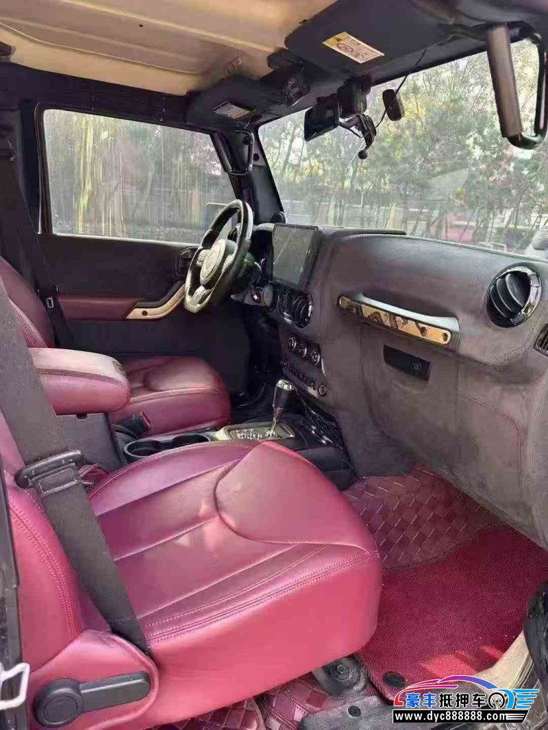 15年Jeep牧马人轿车抵押车出售