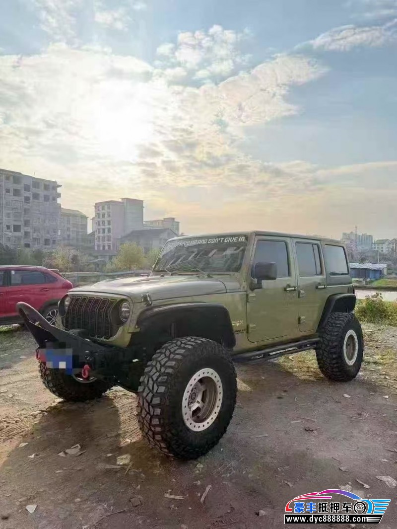 13年Jeep牧马人轿车抵押车出售