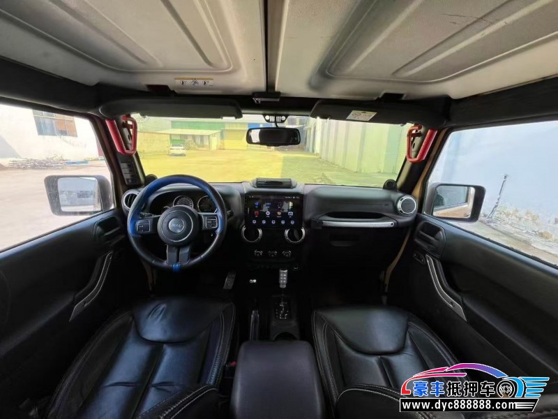 14年Jeep牧马人轿车抵押车出售