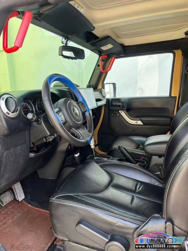 14年Jeep牧马人轿车抵押车出售