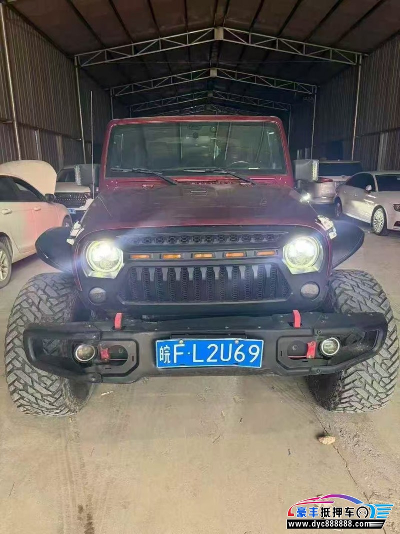 12年Jeep牧马人轿车抵押车出售