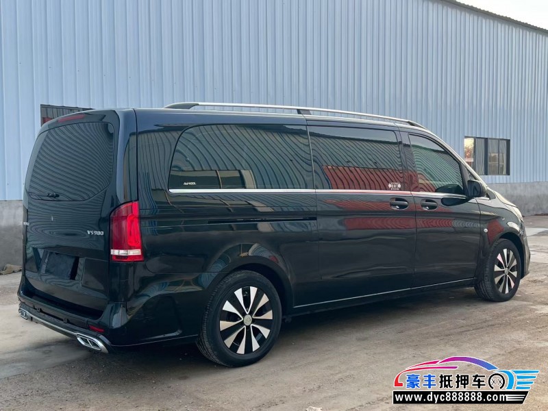 21年奔驰威霆轿车抵押车出售