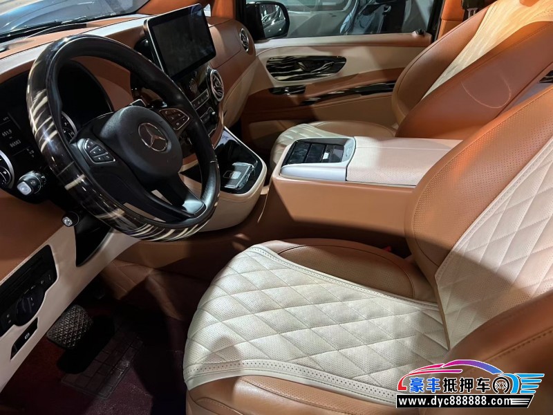 21年奔驰威霆轿车抵押车出售