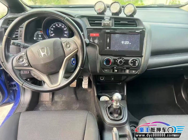 16年本田飞度轿车抵押车出售