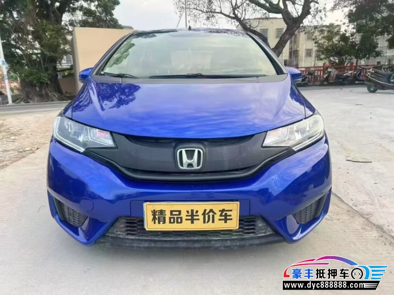 抵押车出售16年本田飞度轿车