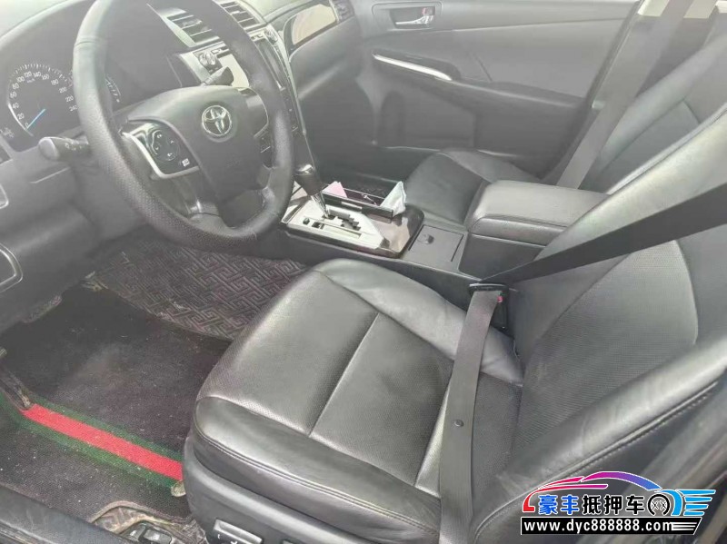 16年丰田凯美瑞轿车抵押车出售