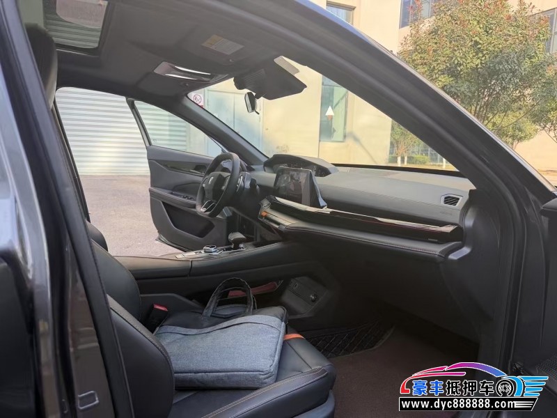 25年长安长安UNI轿车抵押车出售