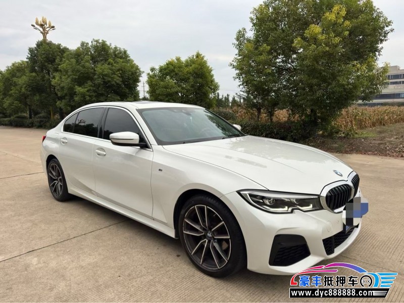 21年宝马3系轿车抵押车出售