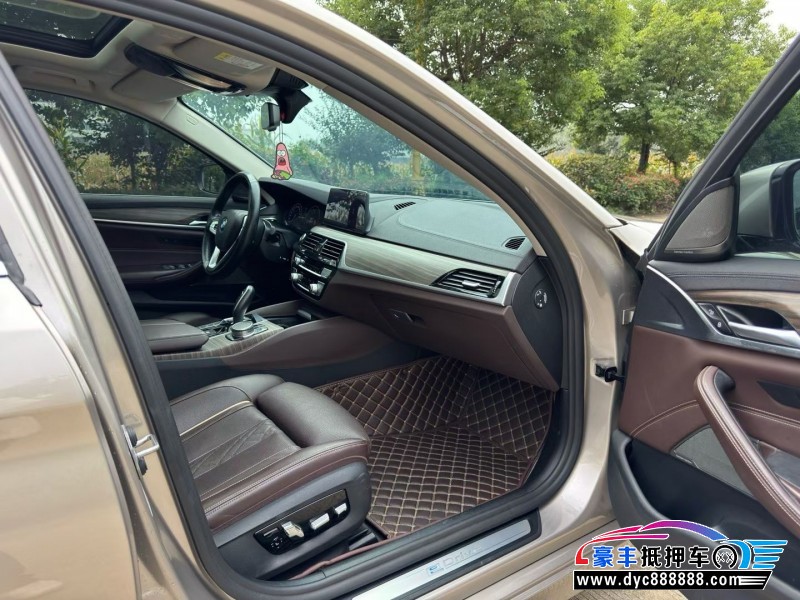 19年宝马5系轿车抵押车出售