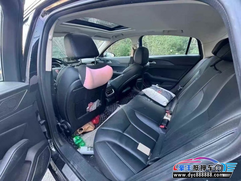 22年红旗H5轿车抵押车出售