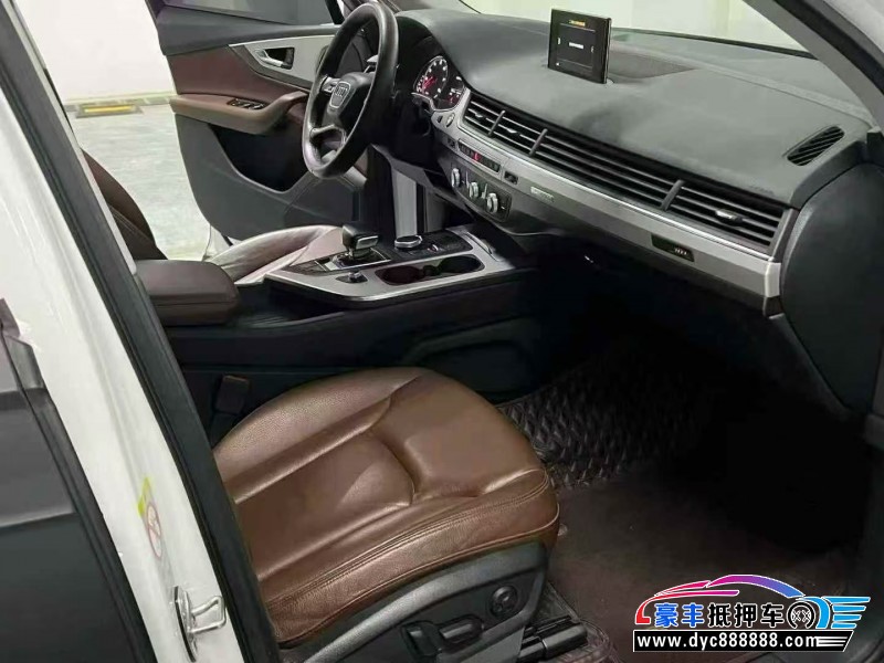 19年奥迪Q7轿车抵押车出售