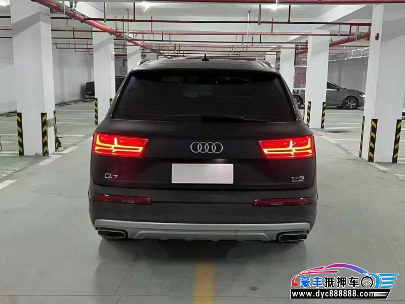 19年奥迪Q7轿车抵押车出售