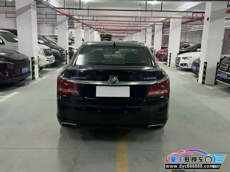 15年别克君越轿车抵押车出售