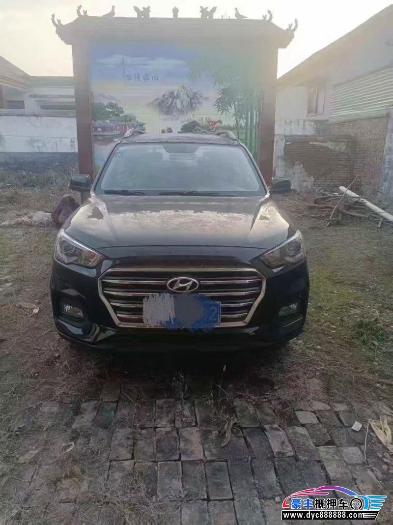 抵押车出售19年现代ix35SUV