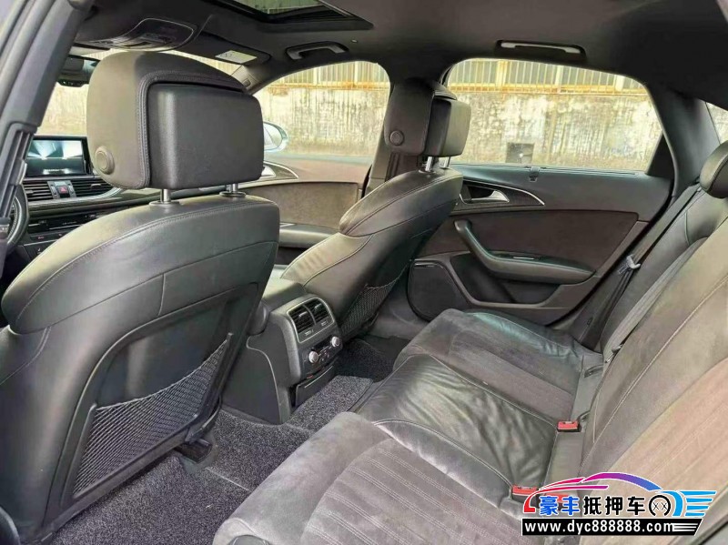 17年奥迪S6轿车抵押车出售