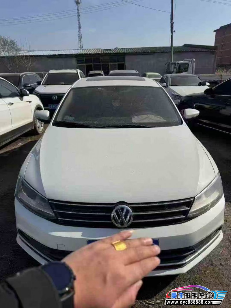 18年大众速腾轿车抵押车出售