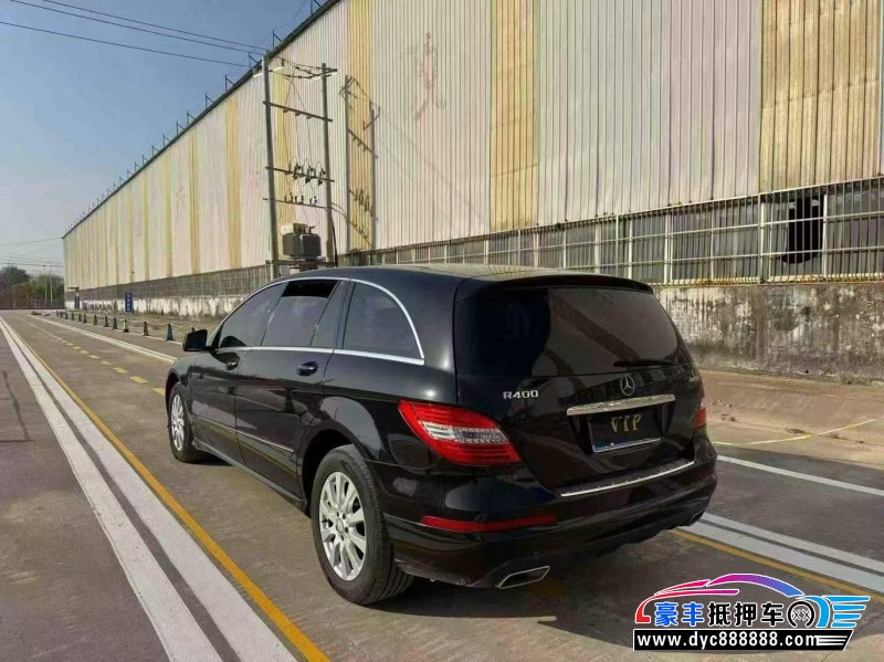 17年奔驰R轿车抵押车出售