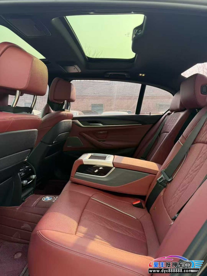 21年宝马5系轿车抵押车出售