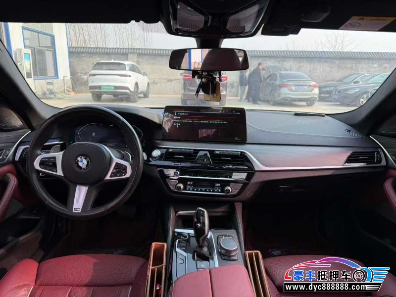 21年宝马5系轿车抵押车出售