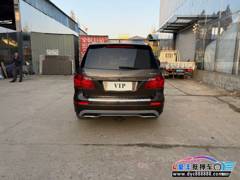 15年奔驰GL轿车抵押车出售