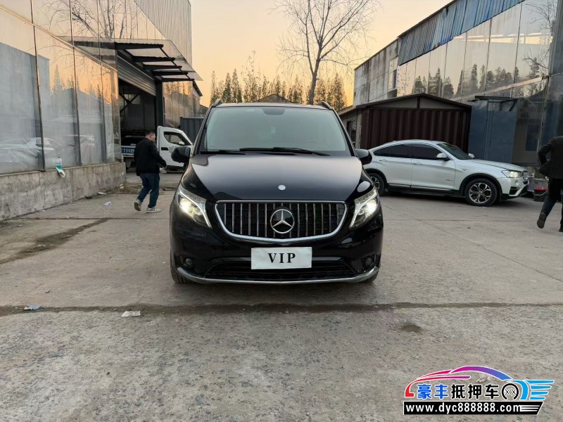 20年奔驰威霆轿车抵押车出售