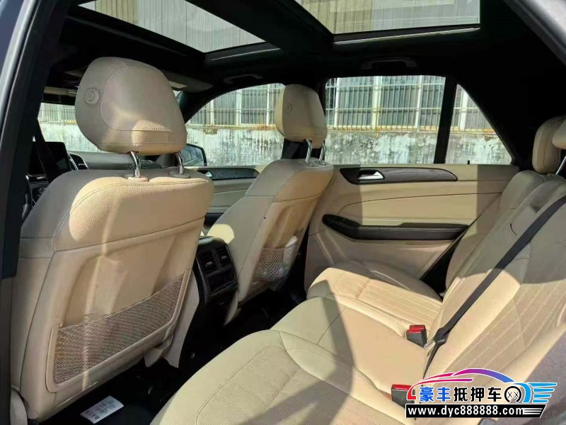 17年奔驰GLE轿车抵押车出售