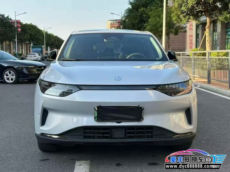 23年零跑C11轿车抵押车出售