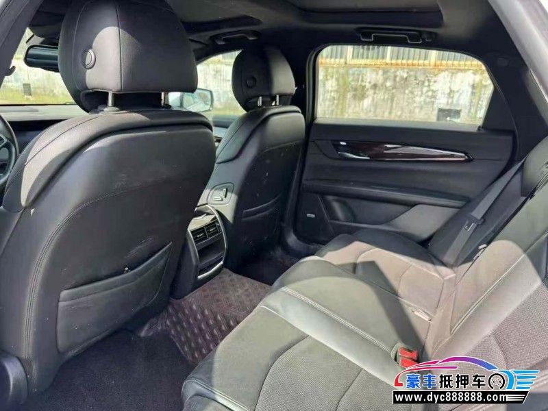 17年凯迪拉克CT6轿车抵押车出售