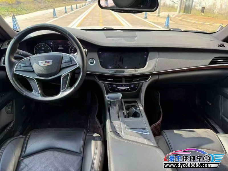 17年凯迪拉克CT6轿车抵押车出售