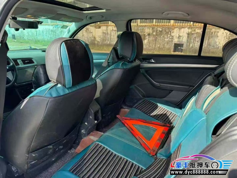 18年大众朗逸轿车抵押车出售