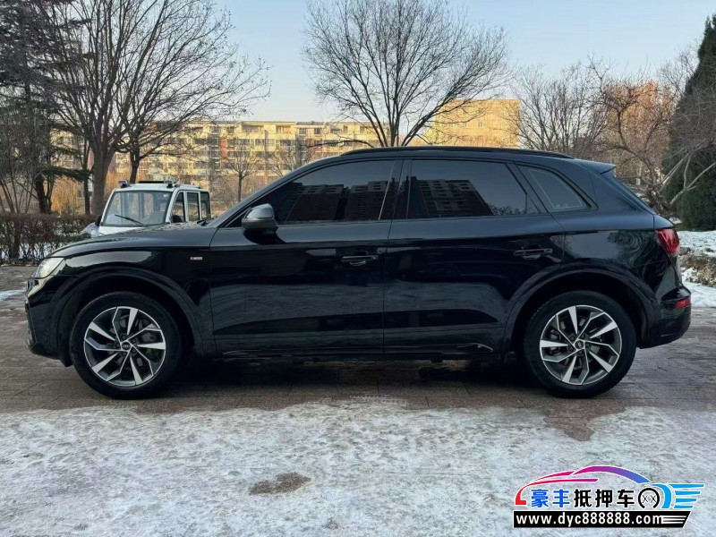 23年奥迪Q5轿车抵押车出售