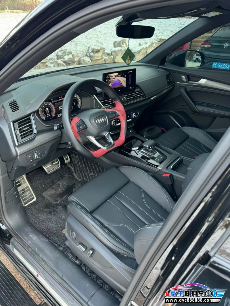 23年奥迪Q5轿车抵押车出售