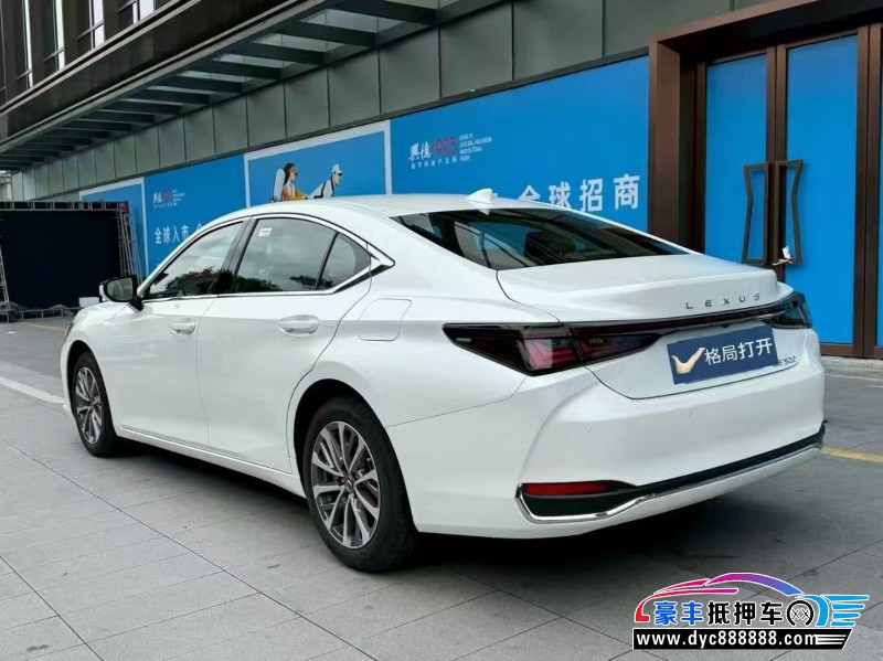 25年雷克萨斯ES轿车抵押车出售