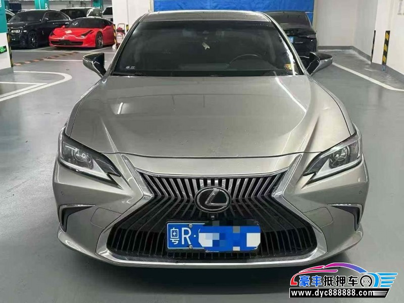 19年雷克萨斯ES轿车抵押车出售