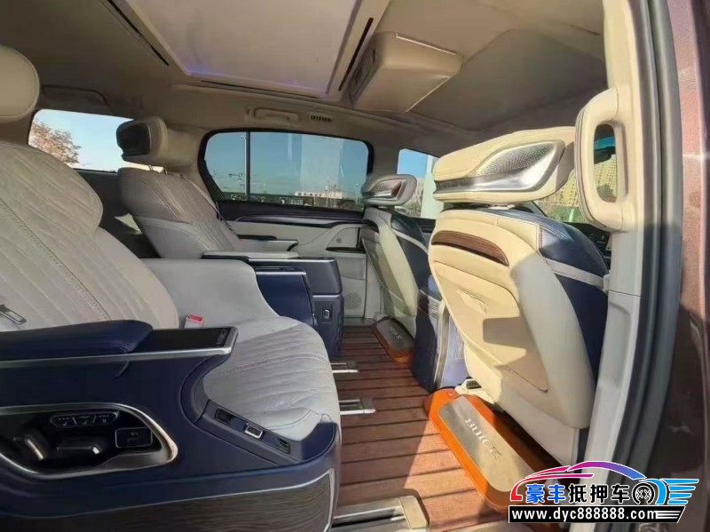 20年别克GL8轿车抵押车出售