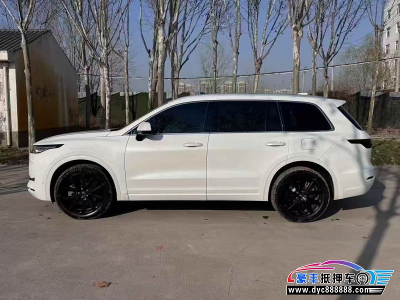 22年理想ONE轿车抵押车出售