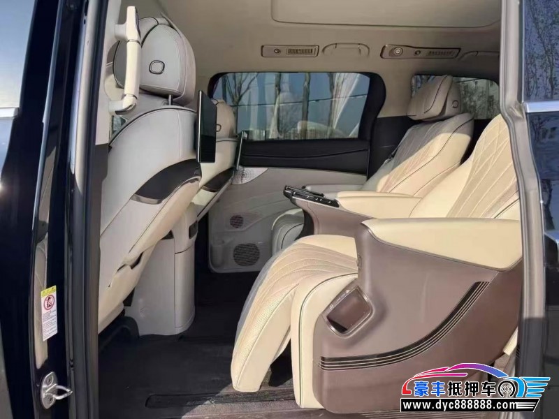 24年腾势D9轿车抵押车出售