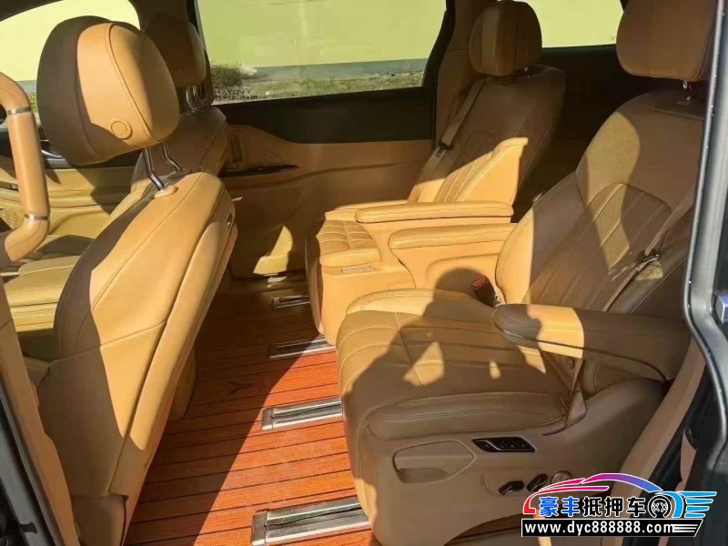 23年岚图梦想家轿车抵押车出售