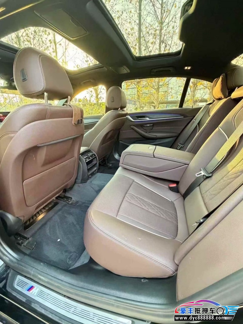 23年宝马5系轿车抵押车出售