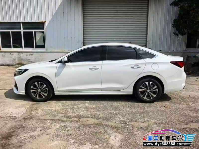 25年长安逸动轿车抵押车出售