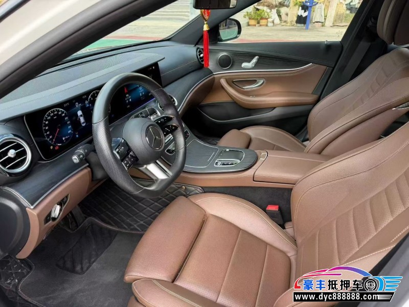 22年奔驰E轿车抵押车出售