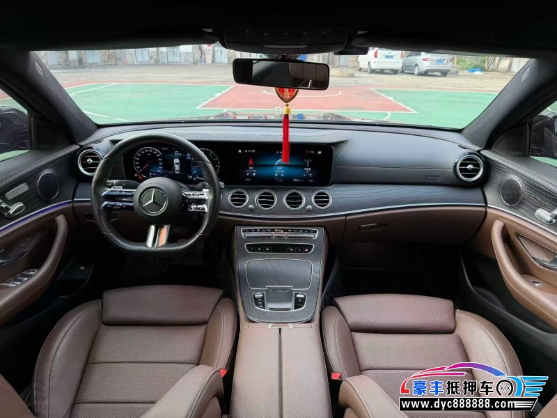 22年奔驰E轿车抵押车出售