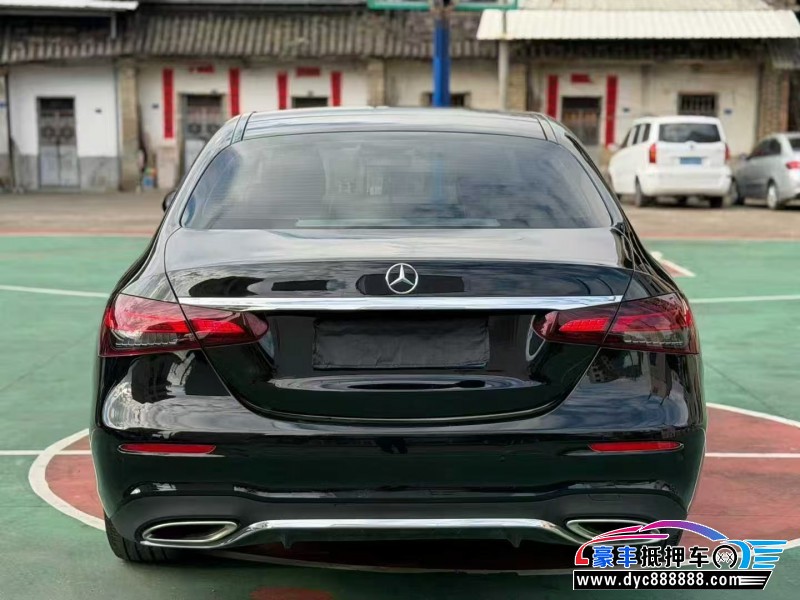 22年奔驰E轿车抵押车出售