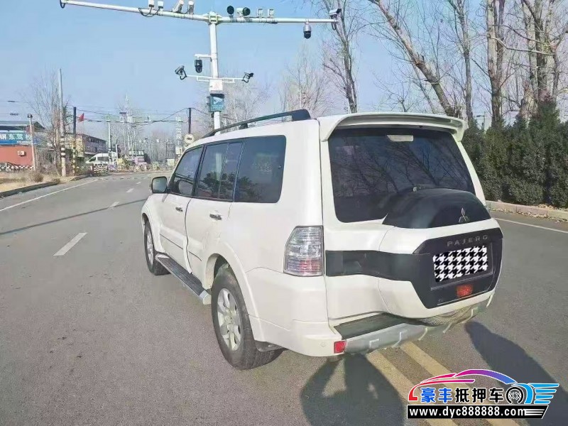 20年三菱帕杰罗轿车抵押车出售