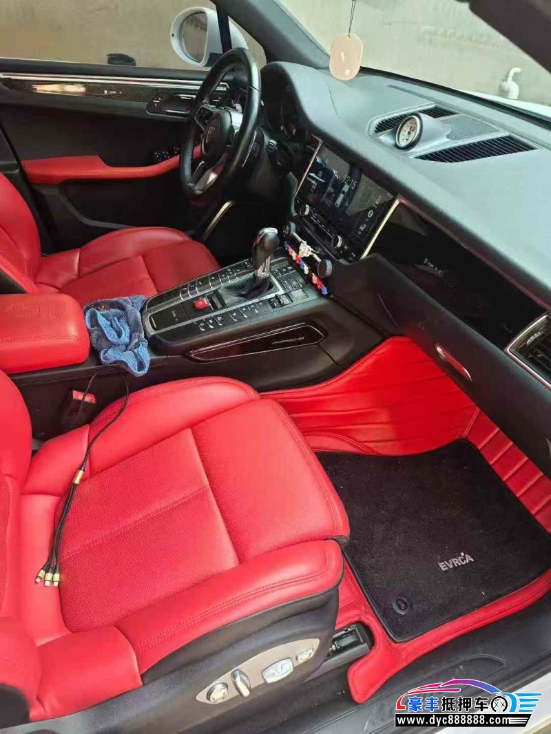 17年保时捷Macan迈凯轿车抵押车出售