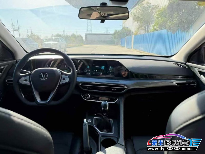 21年长安逸动轿车抵押车出售