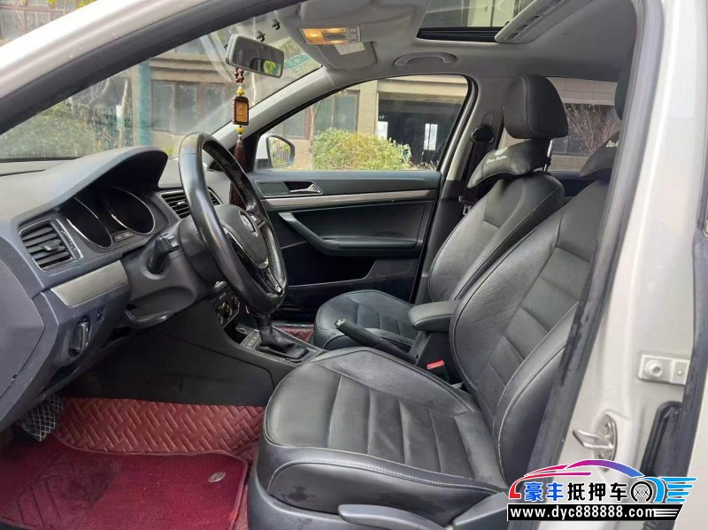 17年大众朗逸轿车抵押车出售