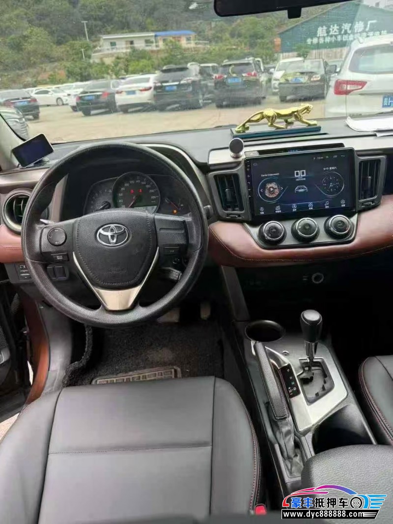 14年丰田RAV4轿车抵押车出售